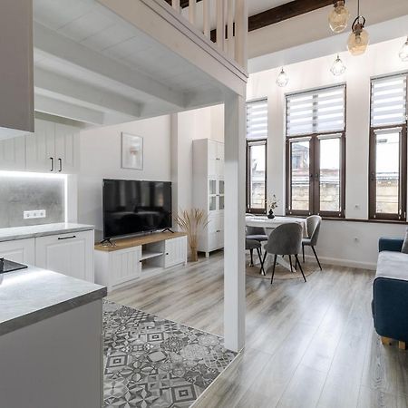 Inshiapartments On Slovatskoho Str Lviv Bagian luar foto