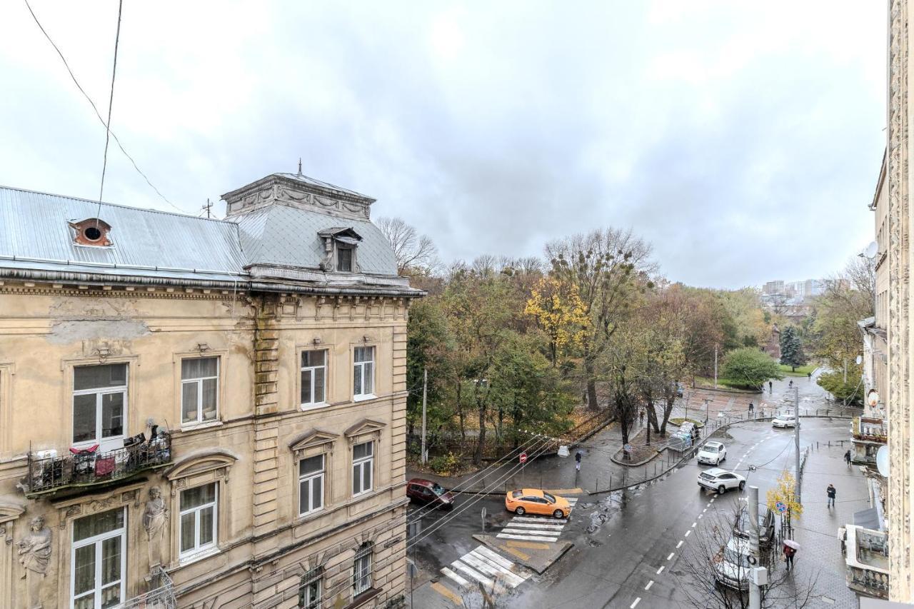 Inshiapartments On Slovatskoho Str Lviv Bagian luar foto