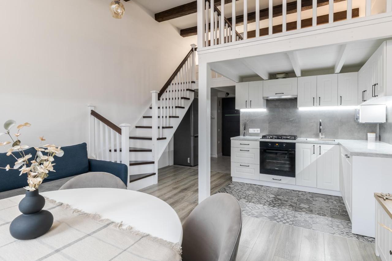 Inshiapartments On Slovatskoho Str Lviv Bagian luar foto