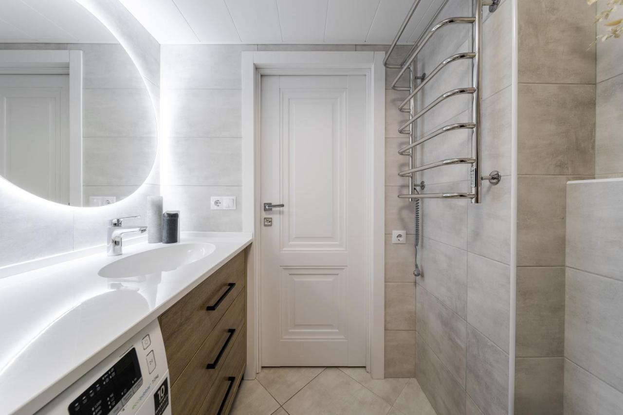 Inshiapartments On Slovatskoho Str Lviv Bagian luar foto